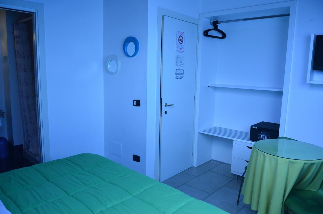 B&B Nsh, Naples Sweet Home Exteriör bild